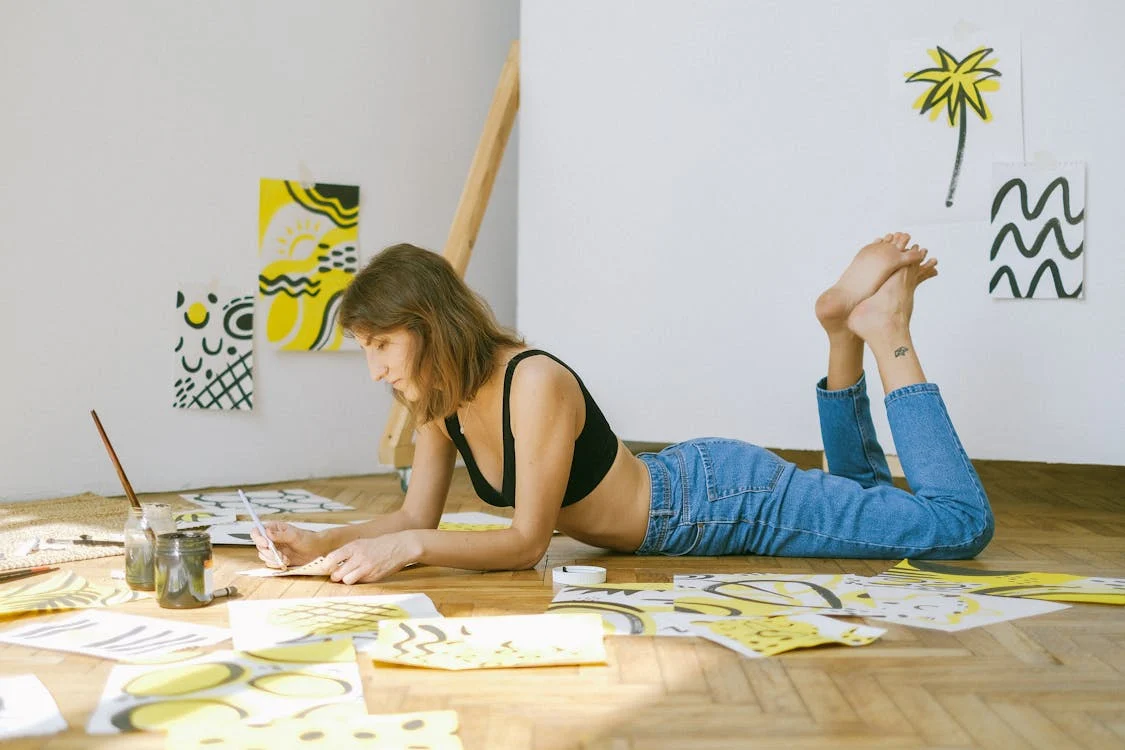 Image for 10 Design Related Side Hustle Ideas to Start in 2025